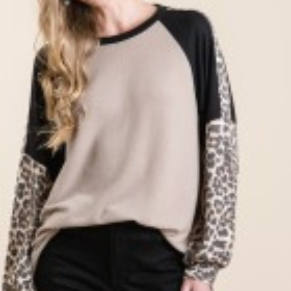 Women's Leopard Print Colorblock Long Sleeve Top